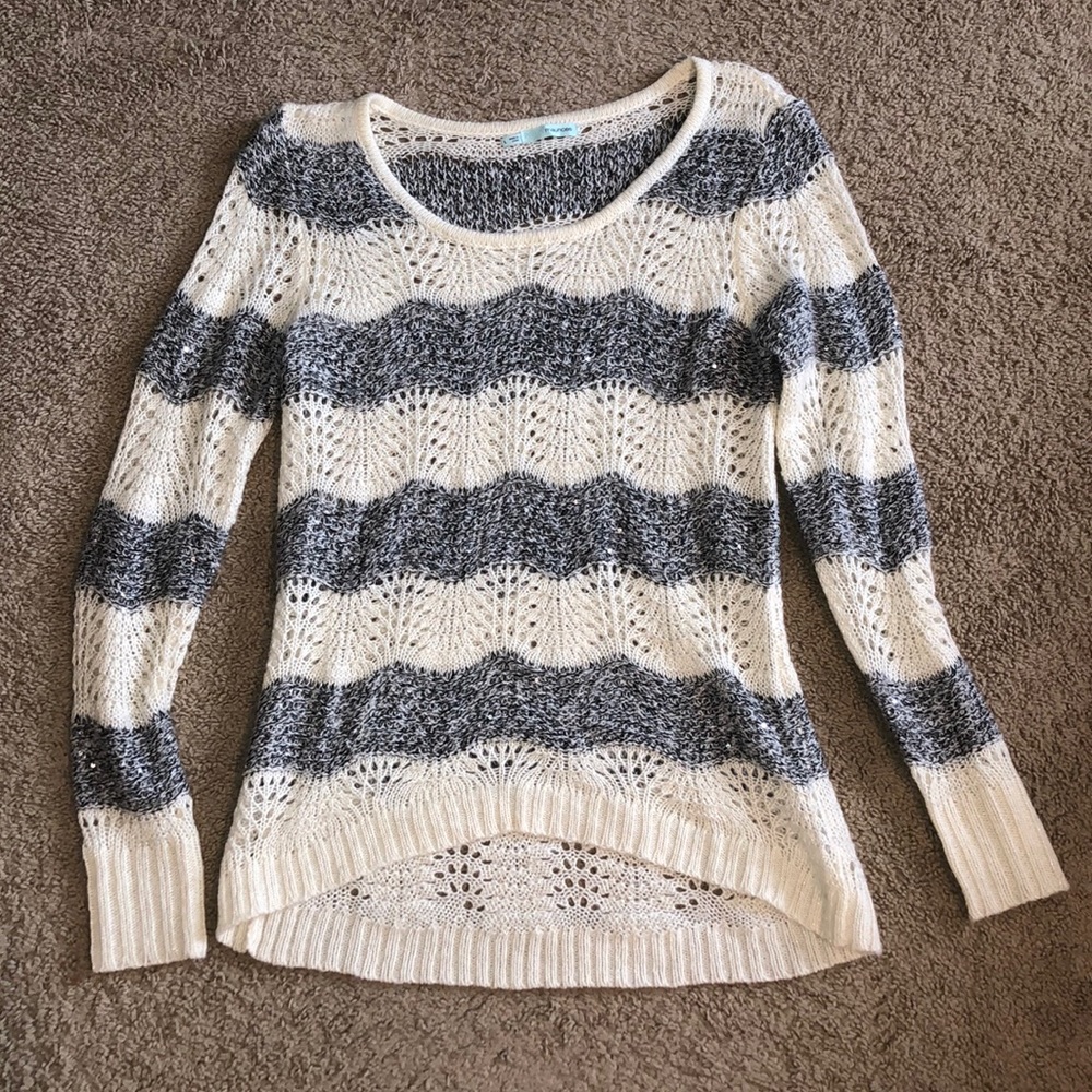 Women’s sweater